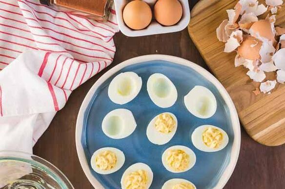 quali cibi possono essere consumati con una dieta a base di uova