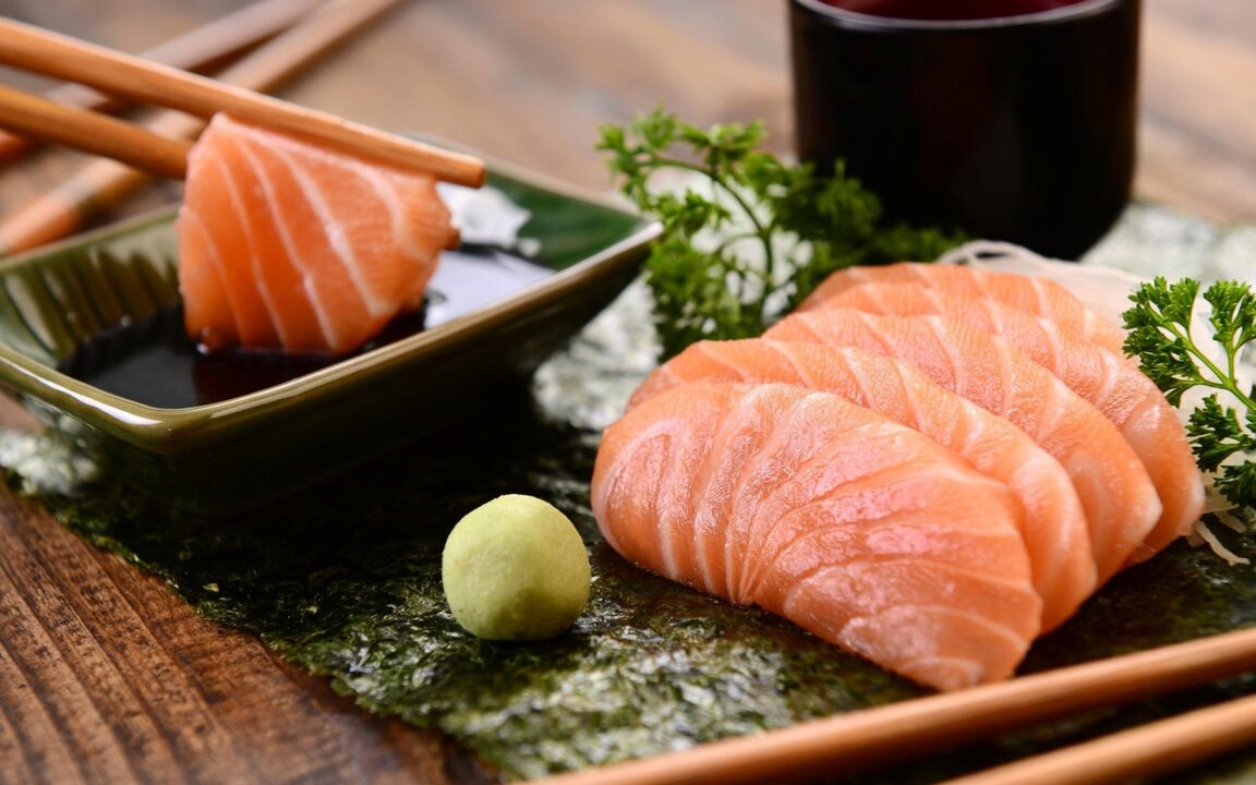 Il pesce è uno degli alimenti base della dieta giapponese, ad eccezione delle varietà grasse come il salmone. 