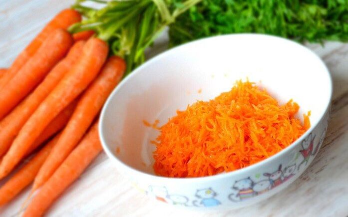 carote grattugiate per la colazione della dieta giapponese